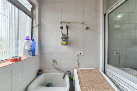 Apartamento à venda com 65m², 3 quartos e 1 vagaÁrea de Serviço