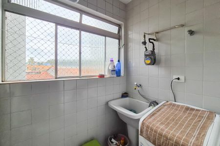 Apartamento à venda com 65m², 3 quartos e 1 vagaÁrea de Serviço