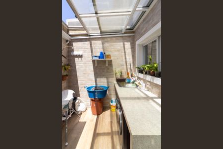 Casa de condomínio à venda com 101m², 2 quartos e 2 vagasÁrea de Serviço