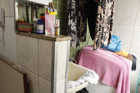 Apartamento para alugar com 60m², 3 quartos e 1 vagaÁrea de Serviço