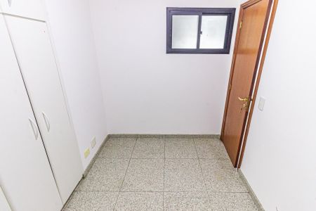 Apartamento para alugar com 128m², 3 quartos e 4 vagas Apartamento para alugar com 128m², 3 quartos e 4 vagasQuarto de Serviço
