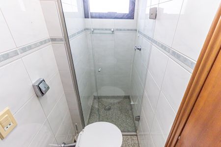 Apartamento para alugar com 128m², 3 quartos e 4 vagas Apartamento para alugar com 128m², 3 quartos e 4 vagasBanheiro de serviço