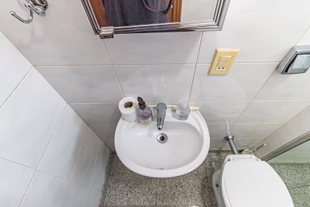 Apartamento para alugar com 128m², 3 quartos e 4 vagas Apartamento para alugar com 128m², 3 quartos e 4 vagasBanheiro de serviço