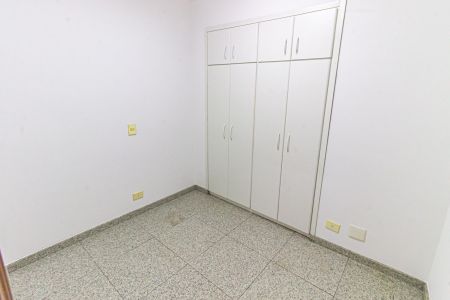 Apartamento para alugar com 128m², 3 quartos e 4 vagas Apartamento para alugar com 128m², 3 quartos e 4 vagasQuarto de Serviço