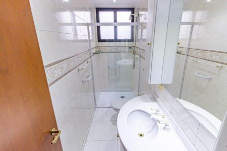 Apartamento para alugar com 128m², 3 quartos e 4 vagas Apartamento para alugar com 128m², 3 quartos e 4 vagasBanheiro