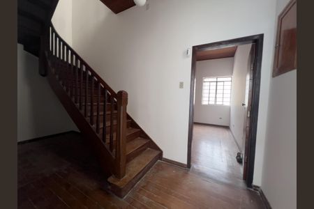 Casa para alugar com 280m², 3 quartos e 1 vaga Casa para alugar com 280m², 3 quartos e 1 vagaHall de entrada