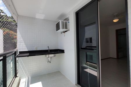 Apartamento à venda com 90m², 2 quartos e 2 vagasVaranda