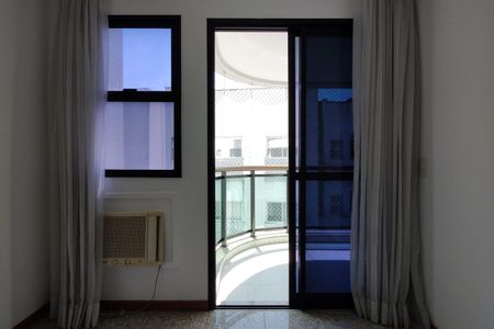 Apartamento à venda com 90m², 2 quartos e 2 vagasSala