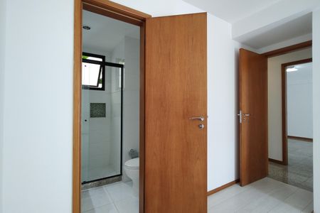 Apartamento à venda com 90m², 2 quartos e 2 vagasQuarto 2 - Suíte