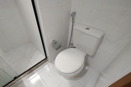 Apartamento à venda com 90m², 2 quartos e 2 vagasBanheiro da Suíte