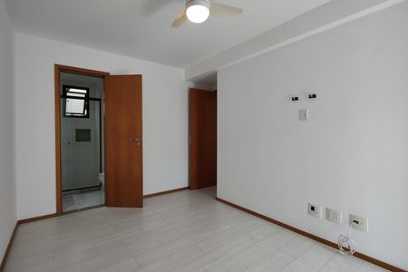 Apartamento à venda com 90m², 2 quartos e 2 vagasQuarto 2 - Suíte