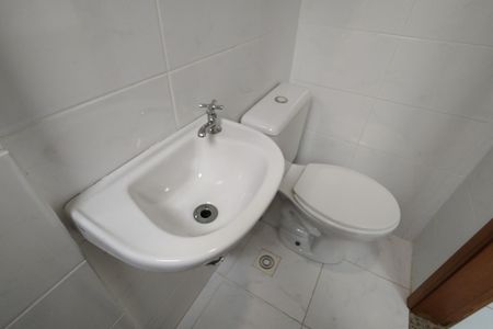 Apartamento à venda com 90m², 2 quartos e 2 vagasBanheiro de serviço