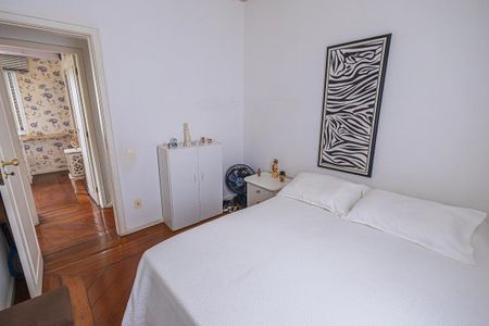 Apartamento à venda com 190m², 4 quartos e 2 vagasquarto 2