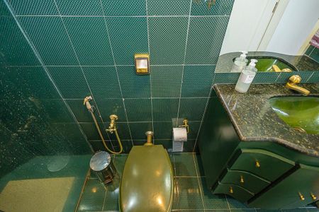 Apartamento à venda com 190m², 4 quartos e 2 vagassuite