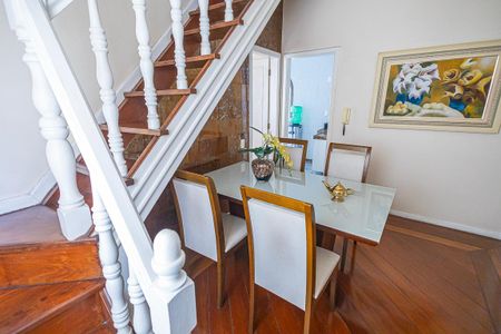 Apartamento à venda com 190m², 4 quartos e 2 vagascopa