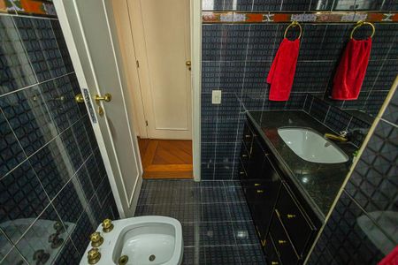 Apartamento à venda com 190m², 4 quartos e 2 vagasbanheiro