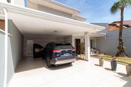 Casa para alugar com 275m², 4 quartos e 4 vagasGARAGEM