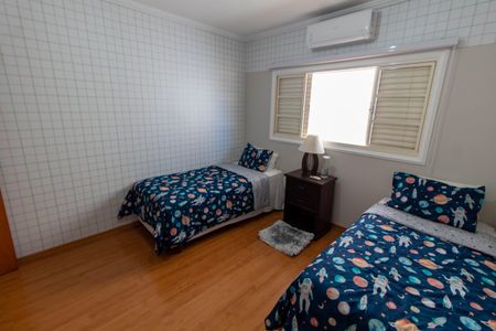 Casa para alugar com 275m², 4 quartos e 4 vagasSUITE 2