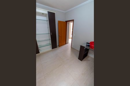 Casa para alugar com 275m², 4 quartos e 4 vagasSUITE REVERSÍVEL