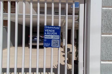 Casa para alugar com 275m², 4 quartos e 4 vagasFACHADA