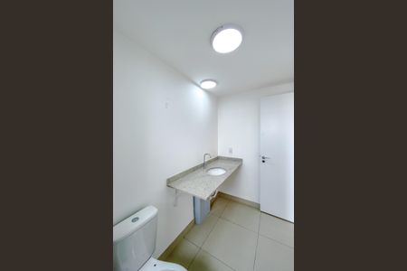 Apartamento para alugar com 126m², 3 quartos e 1 vaga Apartamento para alugar com 126m², 3 quartos e 1 vagaBanheiro da Suíte 2