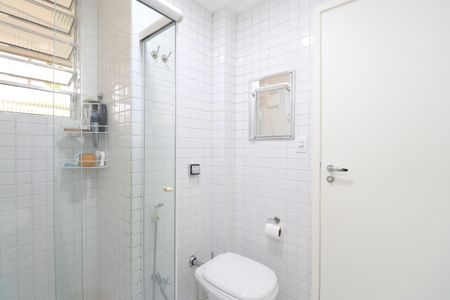 Banheiro  de apartamento à venda com 1 quarto, 48m² em Pompeia, São Paulo