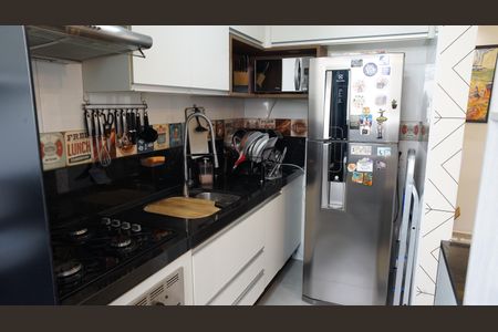 Cozinha de apartamento à venda com 2 quartos, 48m² em Vila Bremen, Guarulhos