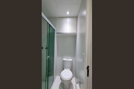 Banheiro de apartamento para alugar com 1 quarto, 26m² em Vila Clementino, São Paulo