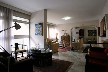 Apartamento à venda com 380m², 4 quartos e 2 vagasSala