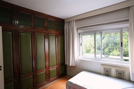 Apartamento à venda com 380m², 4 quartos e 2 vagasQuarto