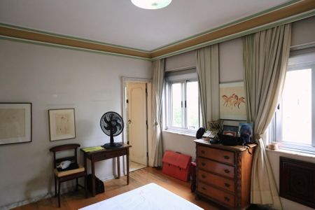 Apartamento à venda com 380m², 4 quartos e 2 vagasSuíte 1