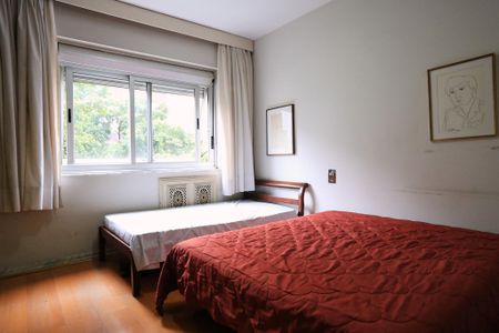 Apartamento à venda com 380m², 4 quartos e 2 vagasQuarto