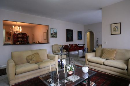 Apartamento à venda com 380m², 4 quartos e 2 vagasSala