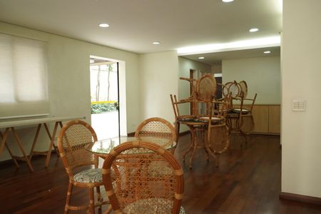 Apartamento para alugar com 75m², 3 quartos e 2 vagasÁrea comum - Salão de festas