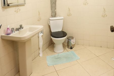 Casa para alugar com 140m², 3 quartos e 5 vagas Casa para alugar com 140m², 3 quartos e 5 vagasBanheiro 1