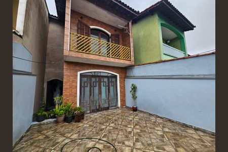 Casa para alugar com 140m², 3 quartos e 5 vagas Casa para alugar com 140m², 3 quartos e 5 vagasVaranda da Sala