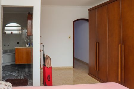 Casa para alugar com 140m², 3 quartos e 5 vagas Casa para alugar com 140m², 3 quartos e 5 vagasSuite