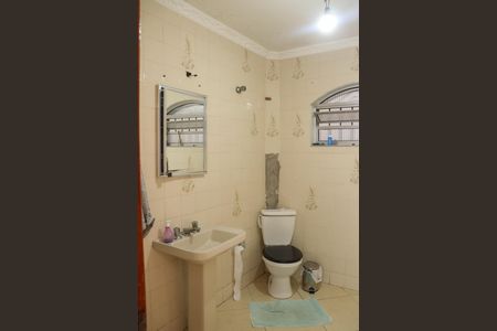 Casa para alugar com 140m², 3 quartos e 5 vagasBanheiro 1