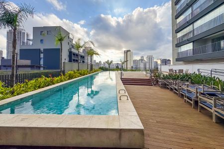 Studio para alugar com 36m², 1 quarto e sem vaga Studio para alugar com 36m², 1 quarto e sem vagaPiscina