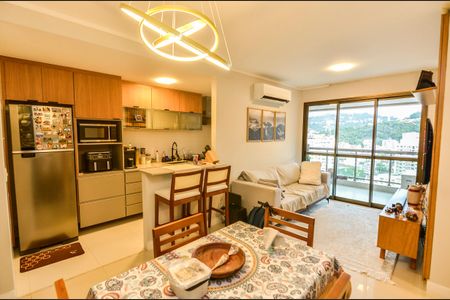 Apartamento para alugar com 78m², 3 quartos e 2 vagasSala