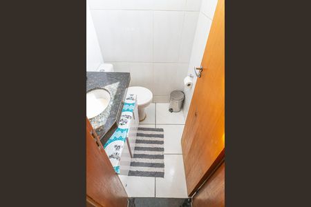 Casa de condomínio à venda com 70m², 2 quartos e 2 vagasLavabo