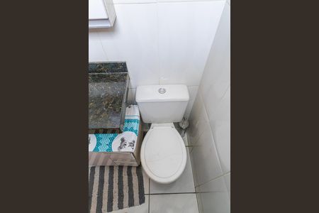 Casa de condomínio à venda com 70m², 2 quartos e 2 vagasLavabo