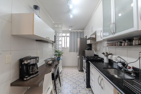 Apartamento à venda com 70m², 2 quartos e sem vagaCozinha e Área de Serviço