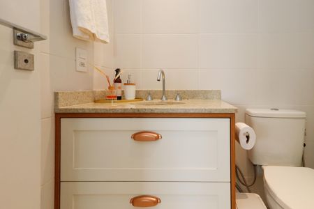 Apartamento para alugar com 65m², 2 quartos e 1 vagaBanheiro