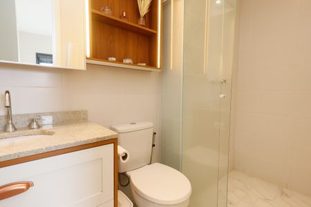 Apartamento para alugar com 65m², 2 quartos e 1 vagaBanheiro da Suíte