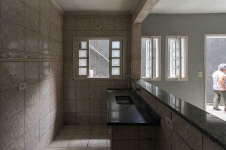 Cozinha de apartamento para alugar com 1 quarto, 29m² em Jardim Vera Cruz(zona Leste), São Paulo