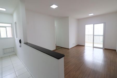 Sala de apartamento para alugar com 3 quartos, 74m² em Umuarama, Osasco