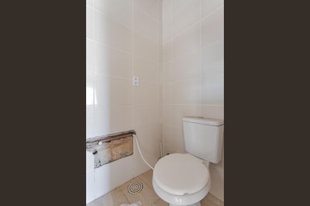 Banheiro de apartamento para alugar com 1 quarto, 64m² em Jardim Dona Leopoldina, Porto Alegre