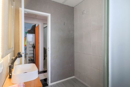 Casa à venda com 160m², 3 quartos e 2 vagas Casa à venda com 160m², 3 quartos e 2 vagasBanheiro
