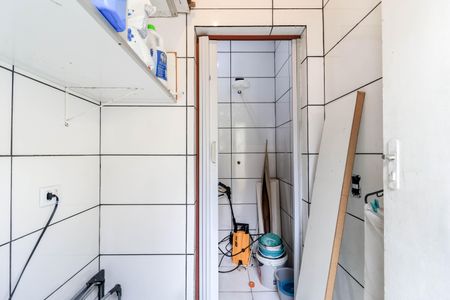 Casa à venda com 160m², 3 quartos e 2 vagas Casa à venda com 160m², 3 quartos e 2 vagasÁrea de Serviço